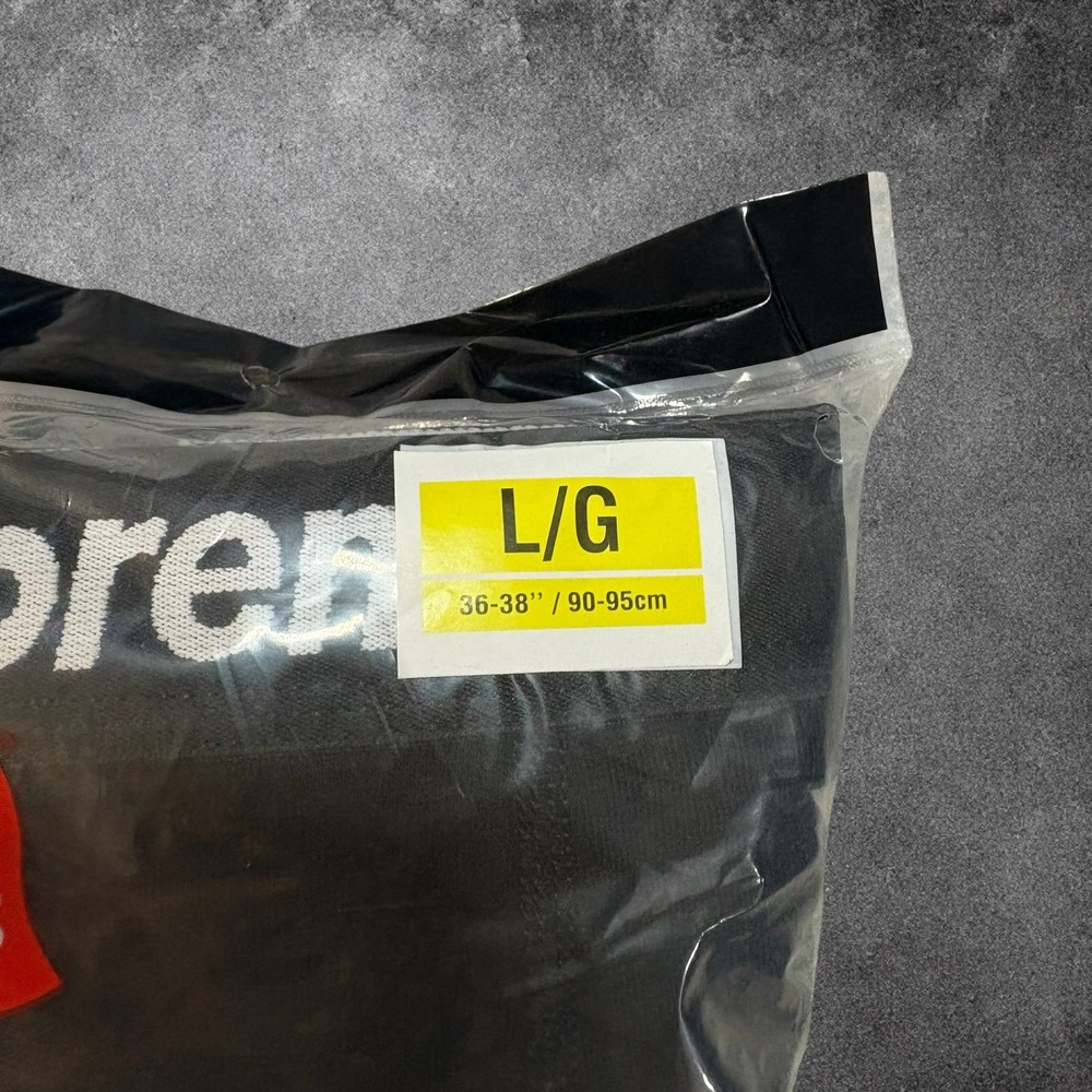 Supreme Hanes Boxer Briefs Black Mens 4 Pack Size Large L 36-38 NWT Streetwear - Picture 2 of 4